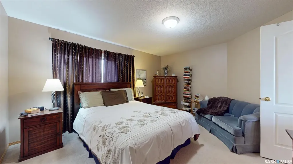 11172 Wascana Meadows Regina SK S4V 2W2