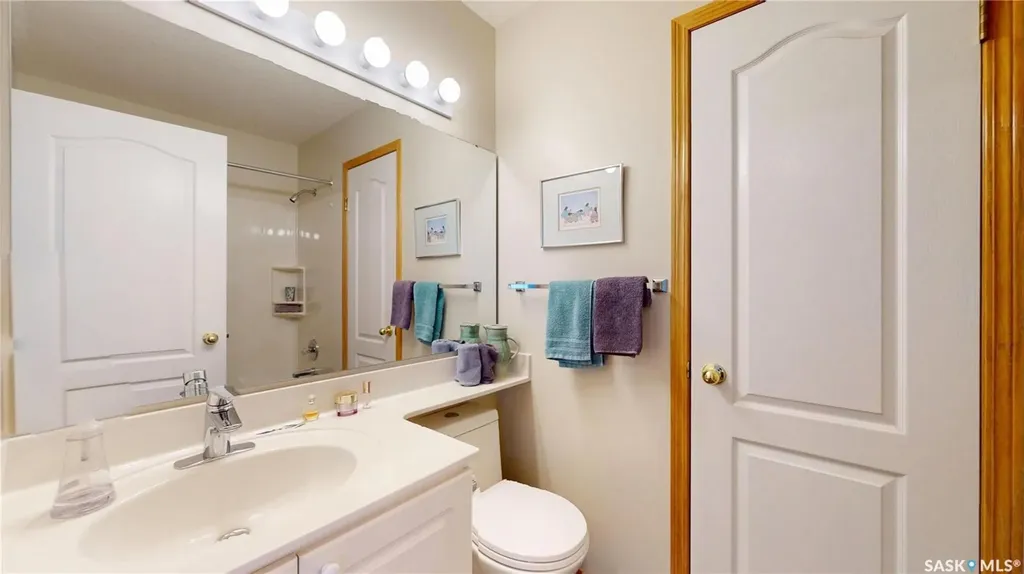 11172 Wascana Meadows Regina SK S4V 2W2