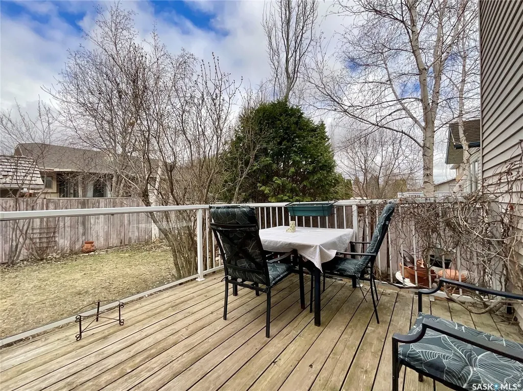 11172 Wascana Meadows Regina SK S4V 2W2