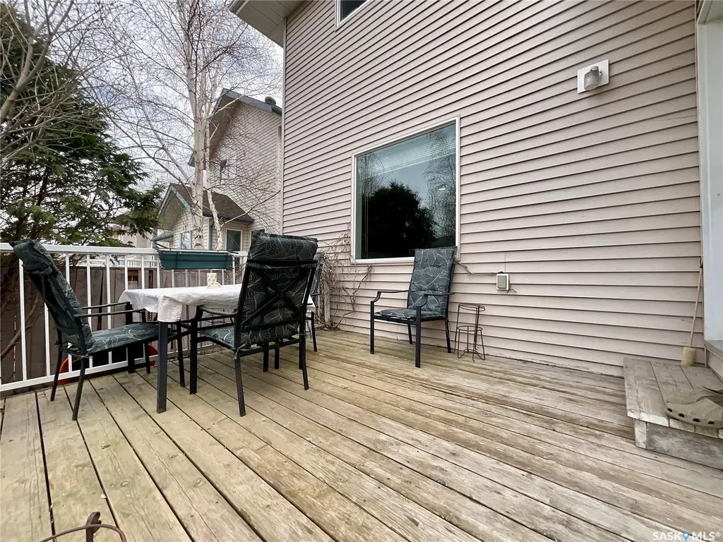 11172 Wascana Meadows Regina SK S4V 2W2