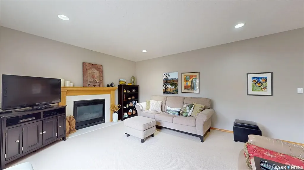 11172 Wascana Meadows Regina SK S4V 2W2