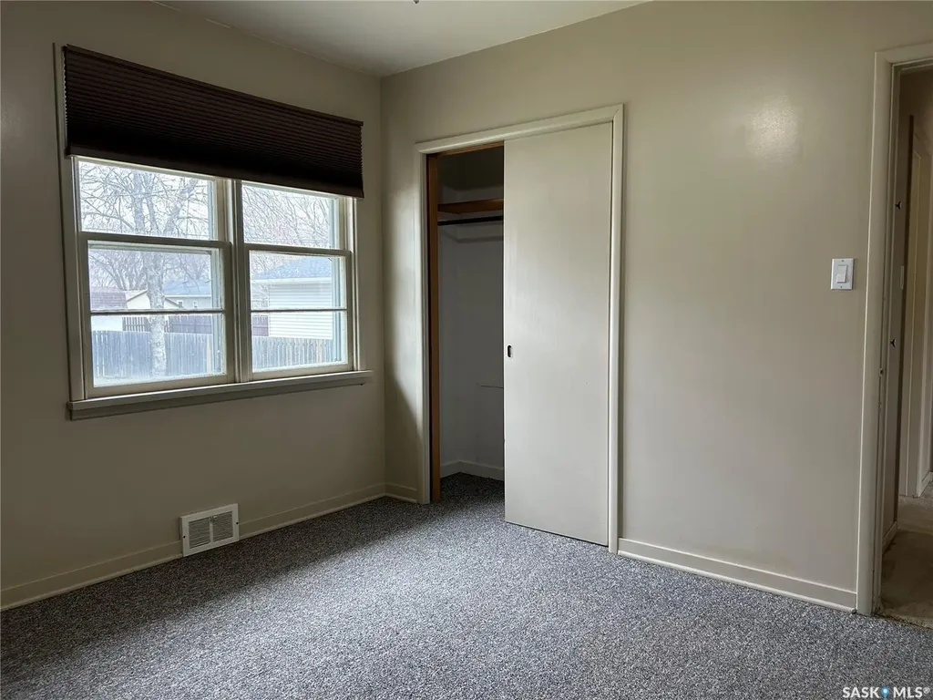 1809 2nd Street Estevan SK S4A 0N4