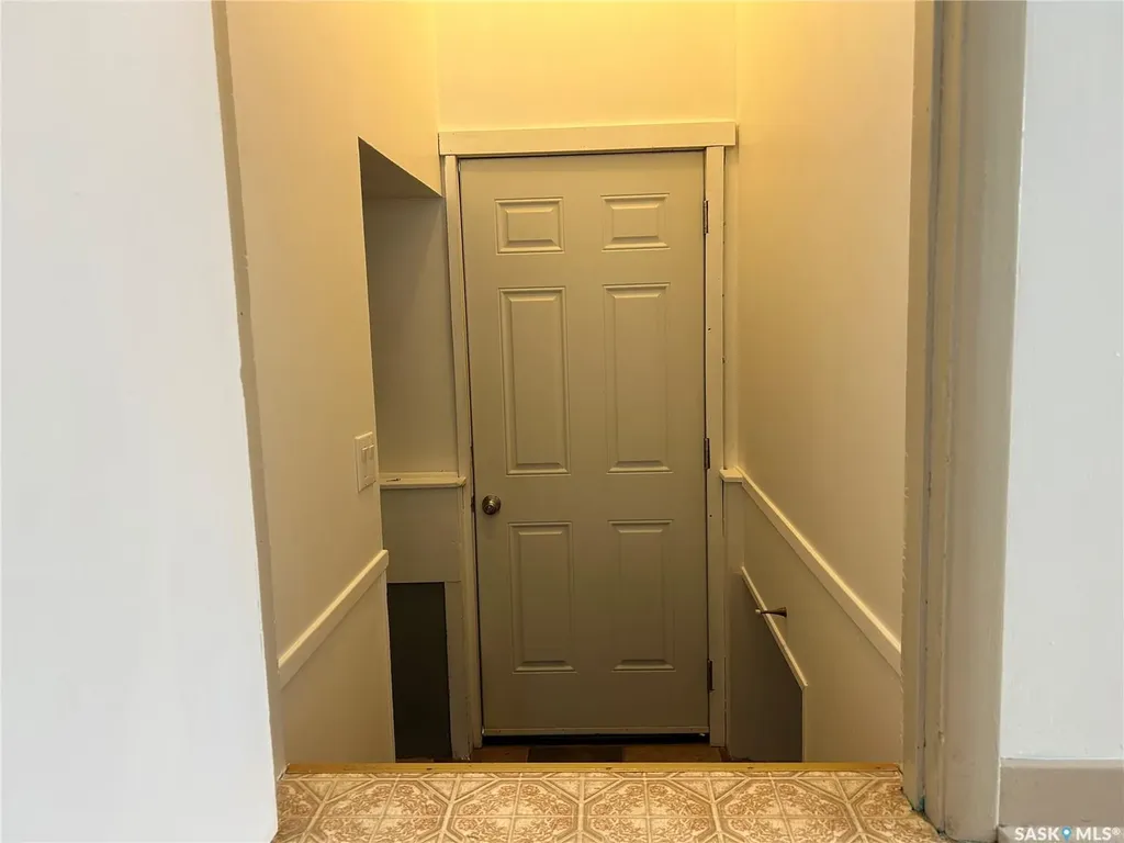 1809 2nd Street Estevan SK S4A 0N4