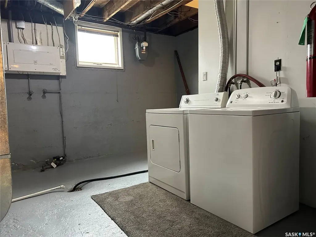 1809 2nd Street Estevan SK S4A 0N4
