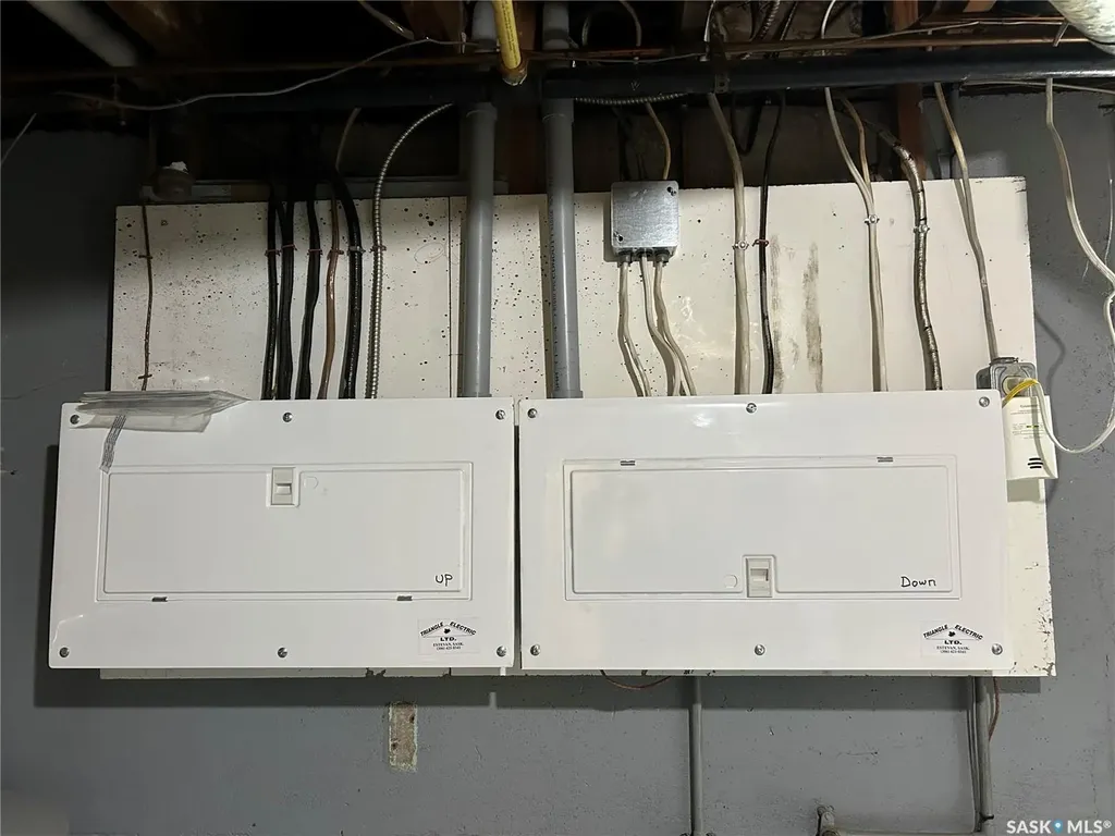 1809 2nd Street Estevan SK S4A 0N4