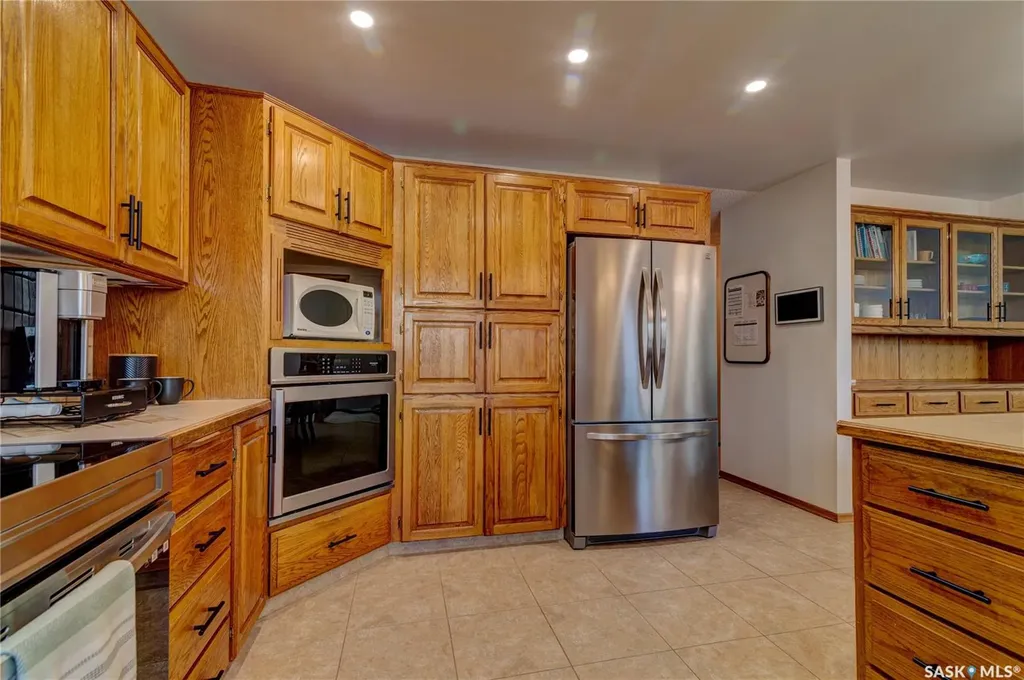 1434 Sidler Drive N Regina SK S4X 4A5