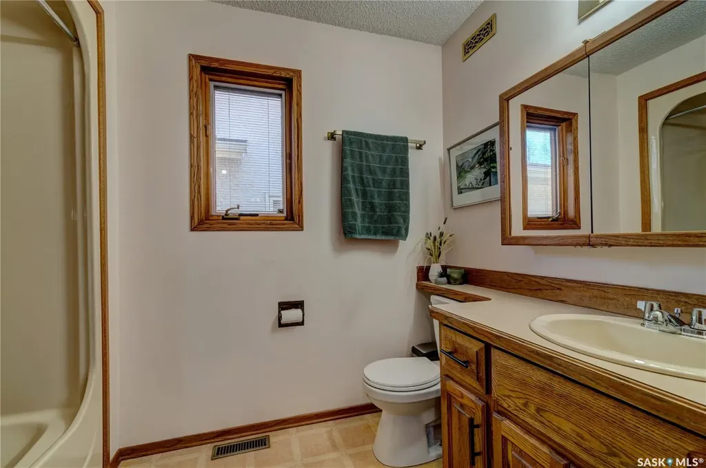 1434 Sidler Drive N Regina SK S4X 4A5