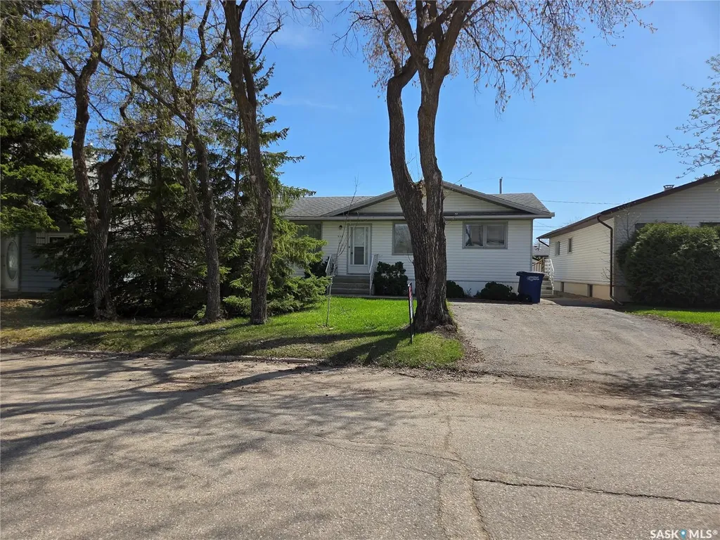 718 98th Avenue Tisdale SK S0E 1T0