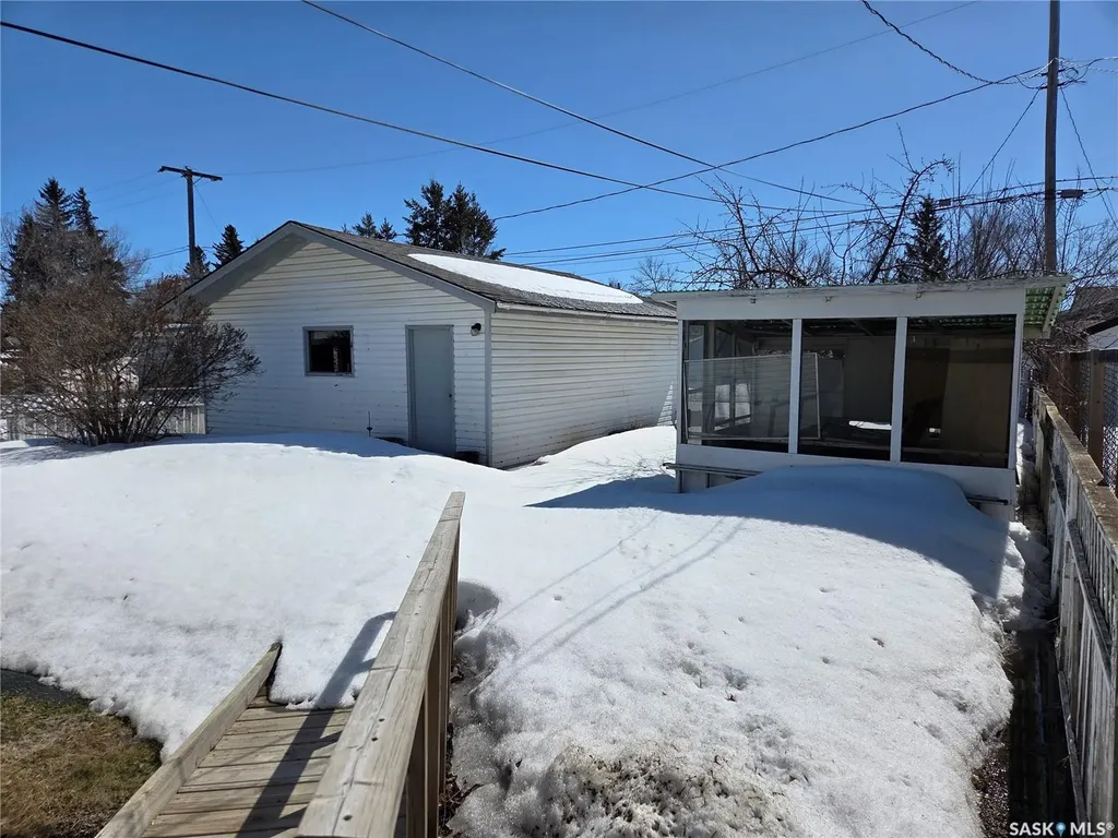 718 98th Avenue Tisdale SK S0E 1T0