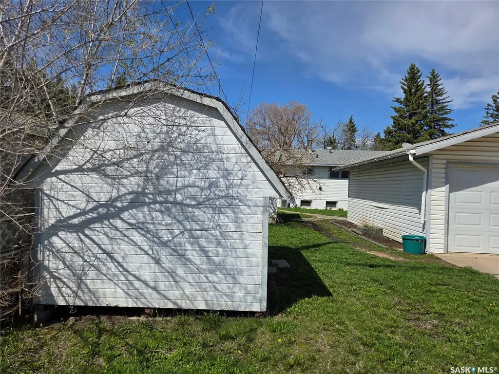 718 98th Avenue Tisdale SK S0E 1T0