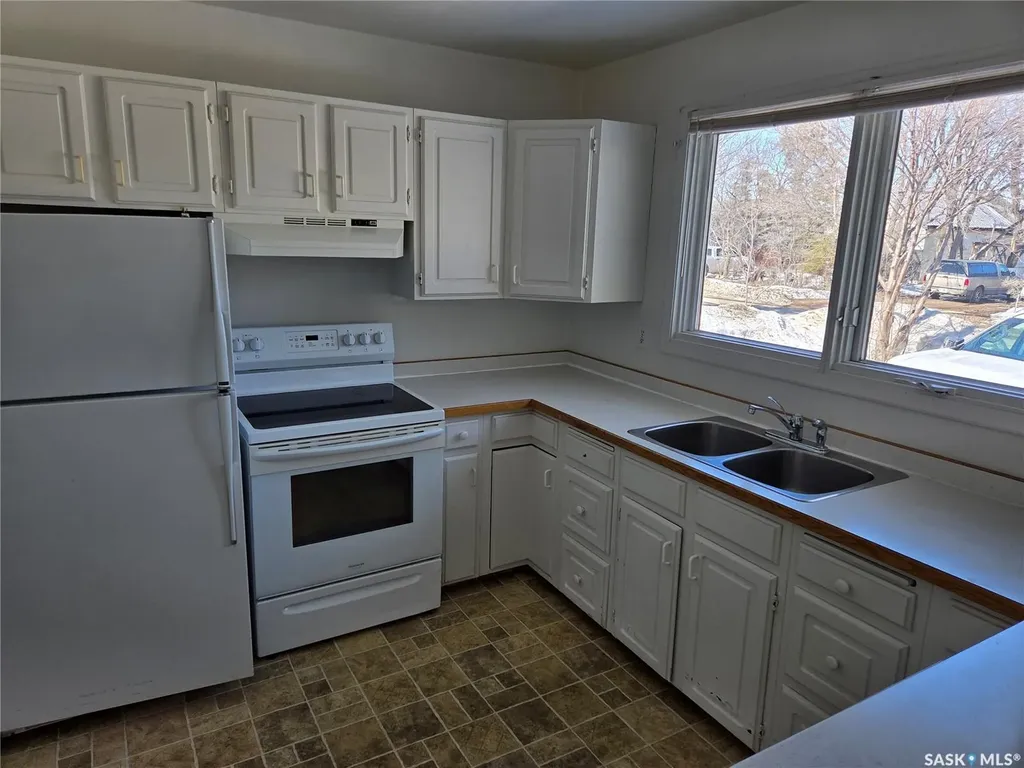 718 98th Avenue Tisdale SK S0E 1T0