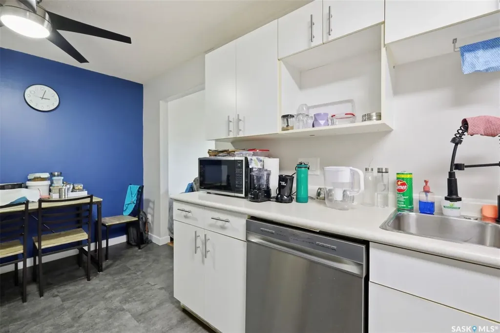 3825 Luther Place Saskatoon SK S7H 4B1