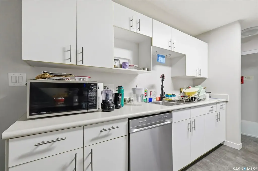 3825 Luther Place Saskatoon SK S7H 4B1