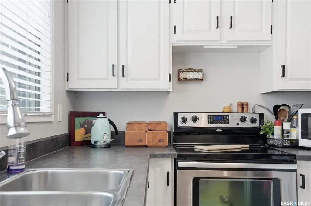 425 Pinehouse Drive Saskatoon SK S7K 5K2