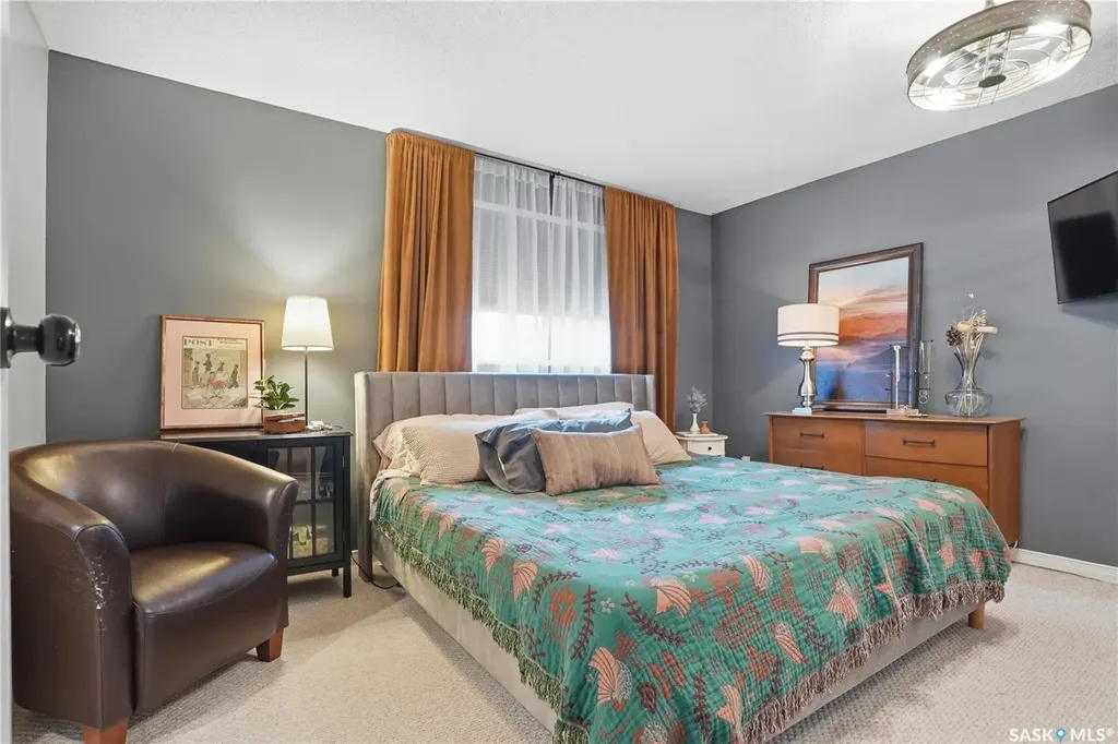 425 Pinehouse Drive Saskatoon SK S7K 5K2