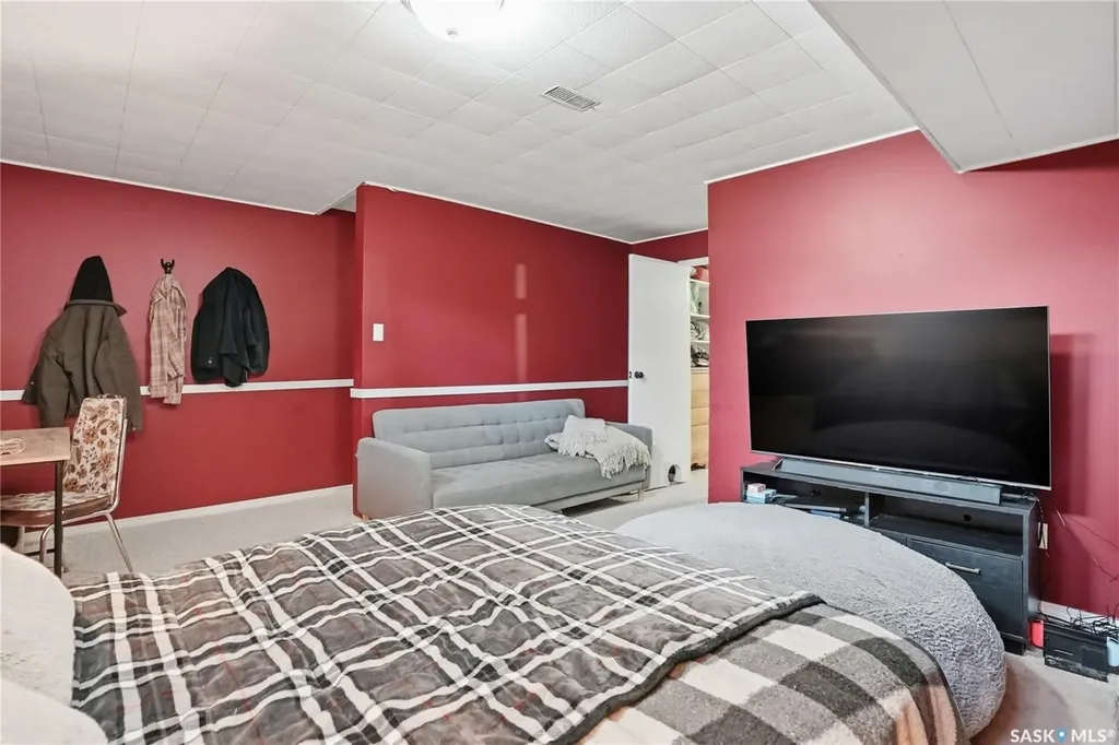 425 Pinehouse Drive Saskatoon SK S7K 5K2