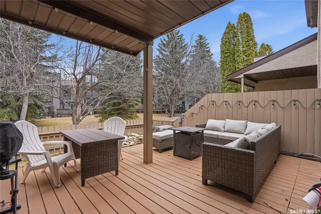 425 Pinehouse Drive Saskatoon SK S7K 5K2