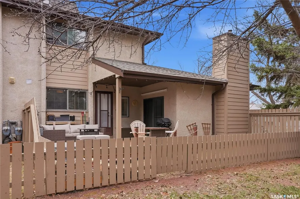425 Pinehouse Drive Saskatoon SK S7K 5K2
