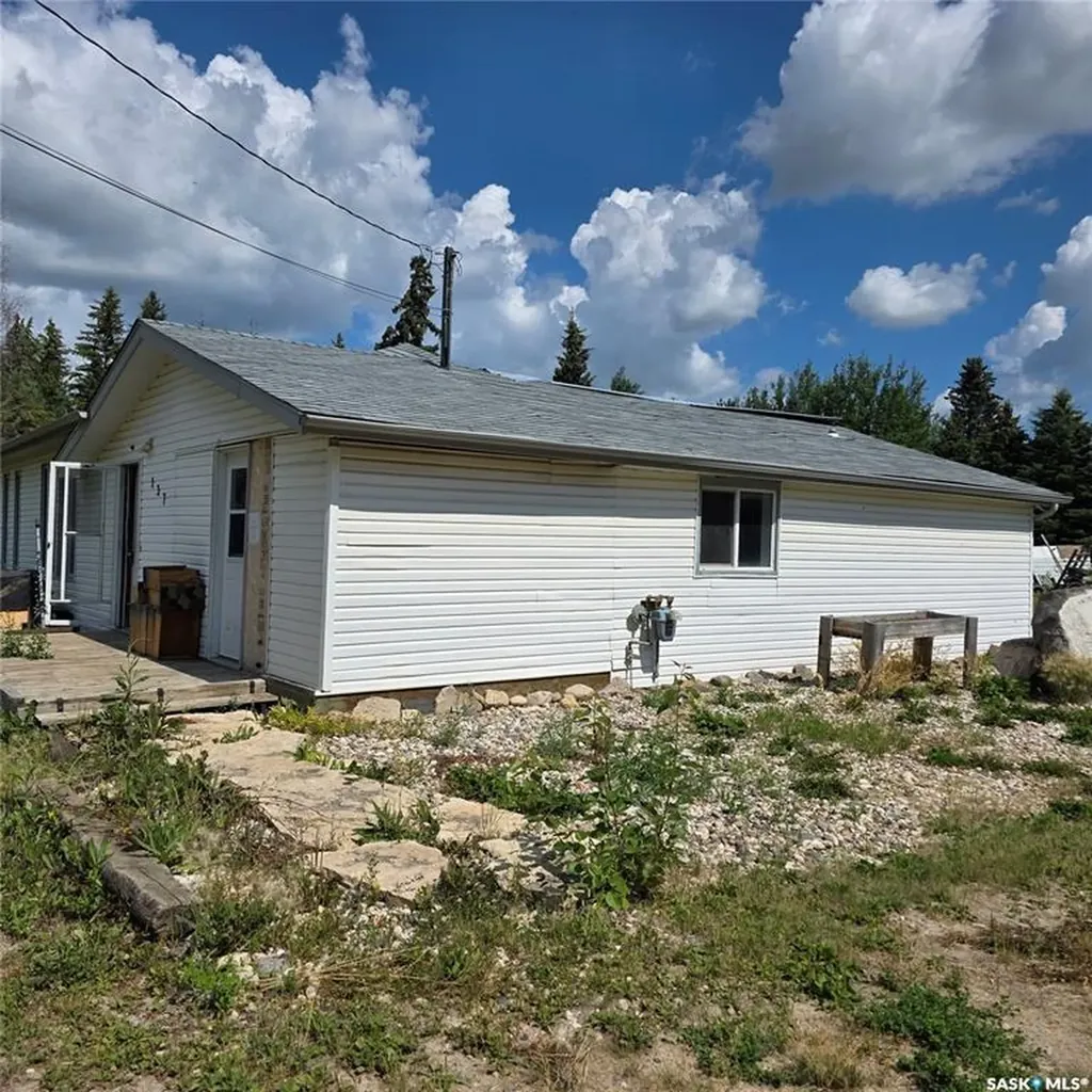 137 Morin Crescent Leoville SK S7T 0J1