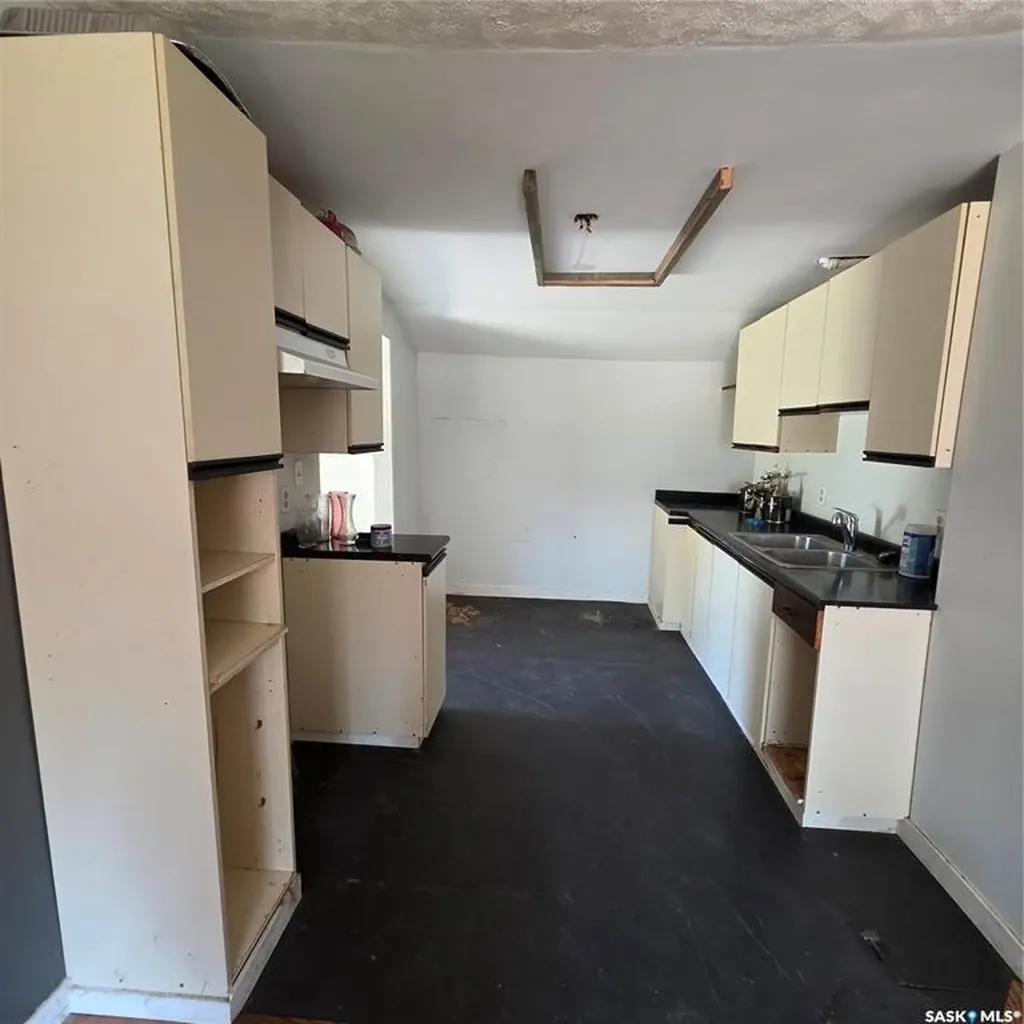 137 Morin Crescent Leoville SK S7T 0J1