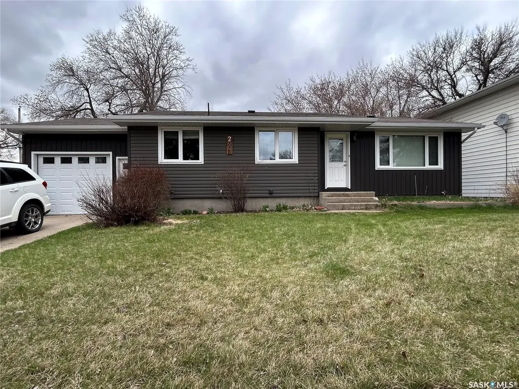 2007 Mayfair Bay Estevan SK S4A 1X7