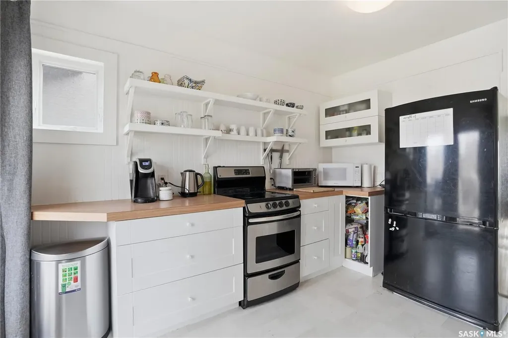 2543 Garnet Street Regina SK S4P 0J3
