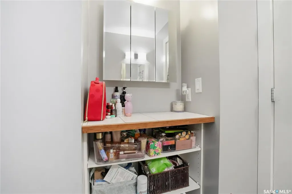 2543 Garnet Street Regina SK S4P 0J3