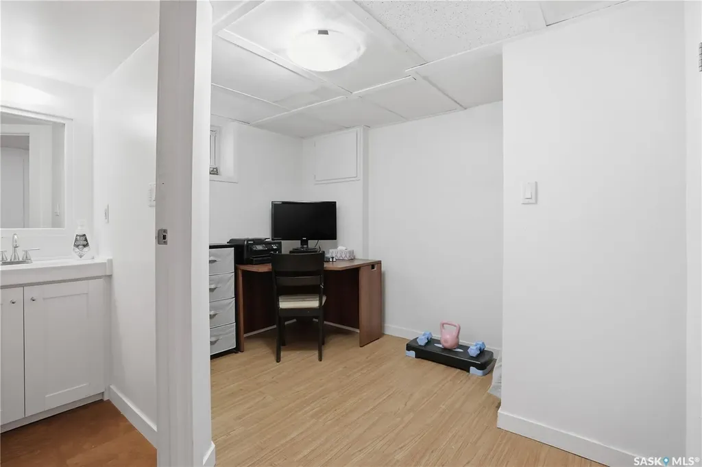 2543 Garnet Street Regina SK S4P 0J3