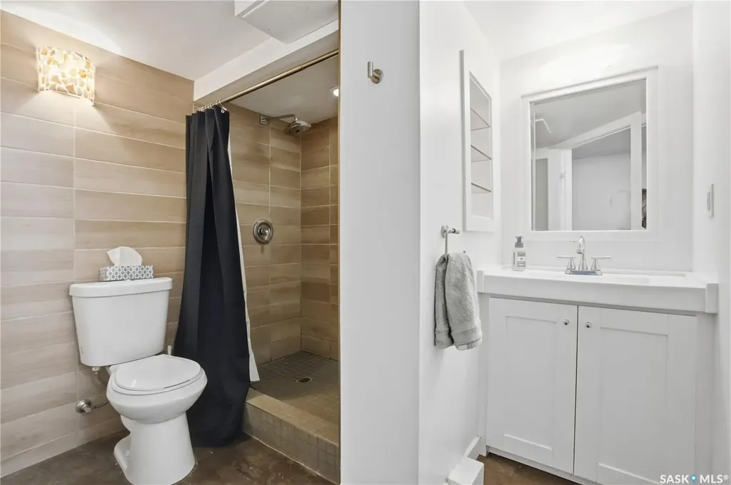 2543 Garnet Street Regina SK S4P 0J3