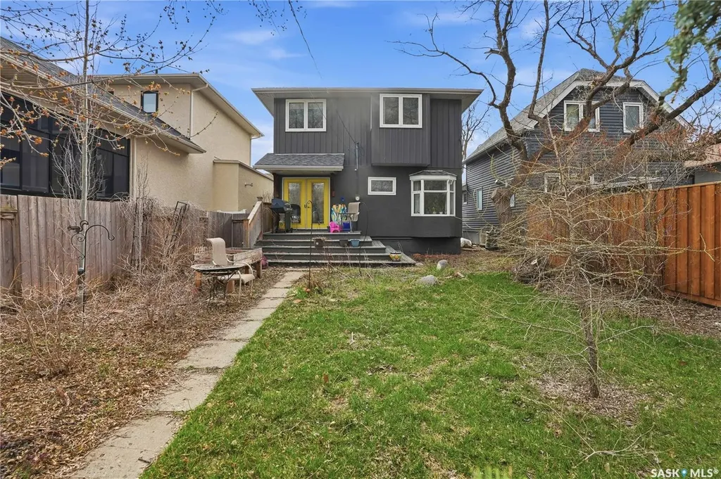 2543 Garnet Street Regina SK S4P 0J3