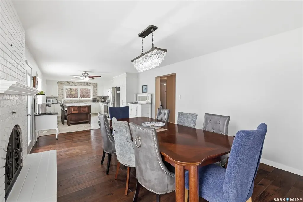 404 Dalgliesh Drive Regina SK S4R 6J1