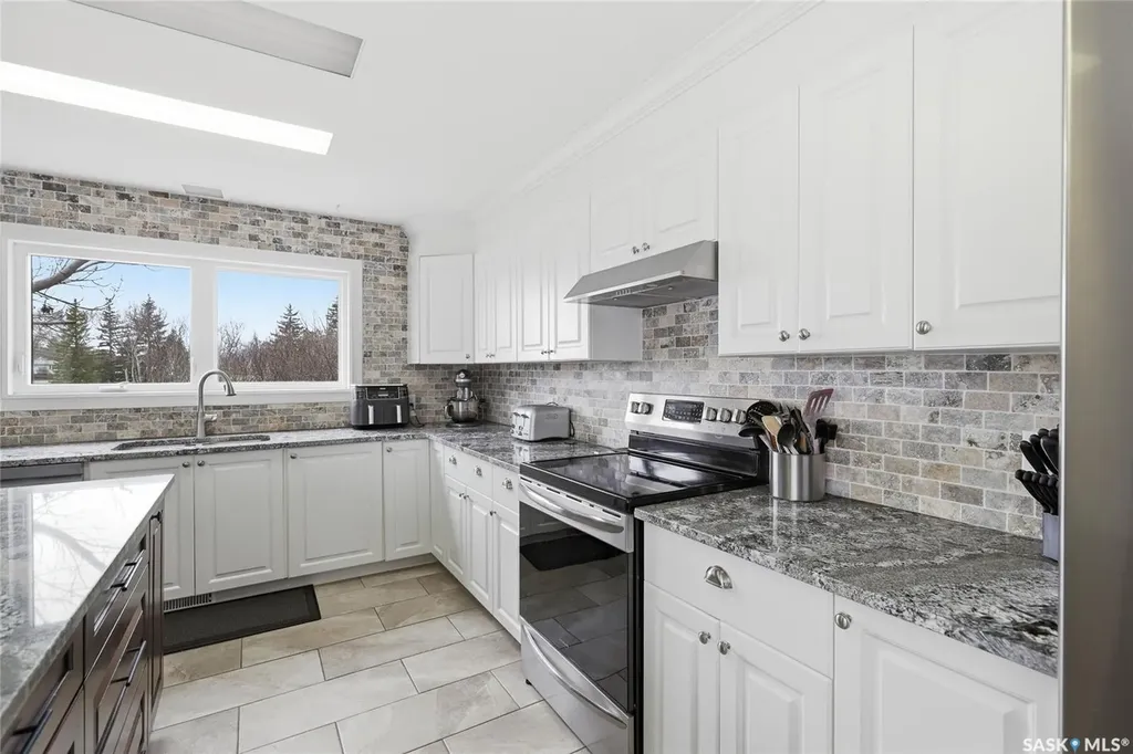 404 Dalgliesh Drive Regina SK S4R 6J1