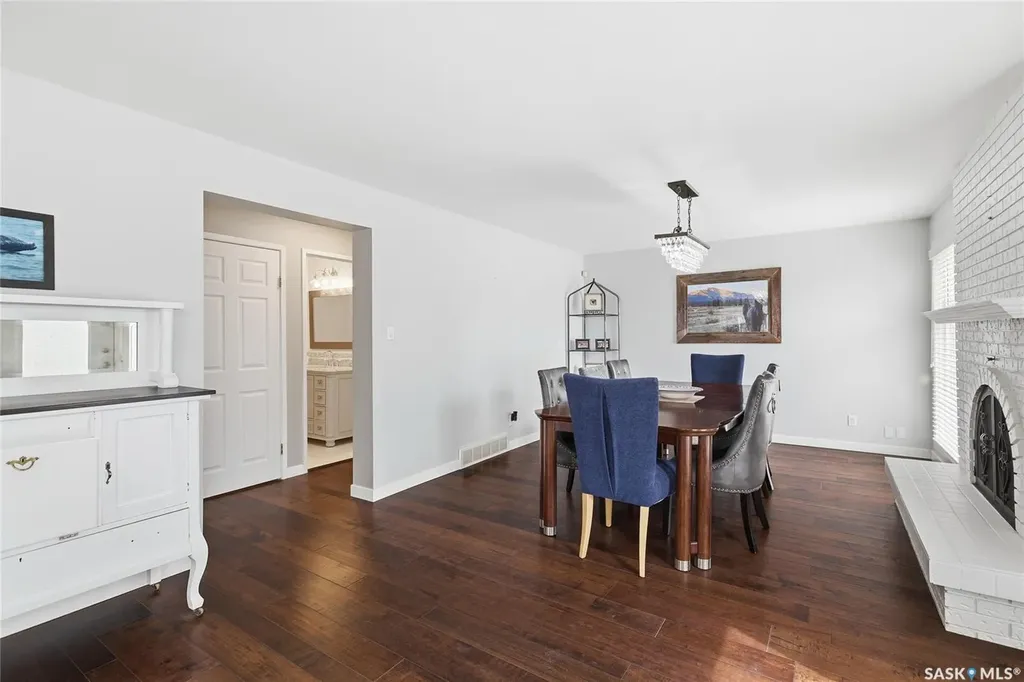 404 Dalgliesh Drive Regina SK S4R 6J1