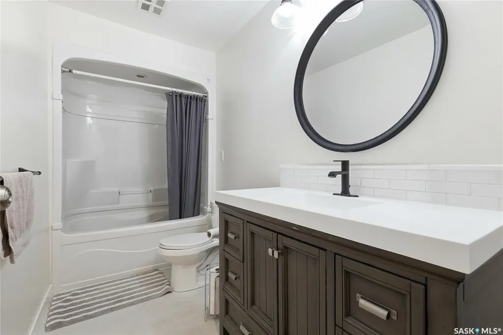 404 Dalgliesh Drive Regina SK S4R 6J1