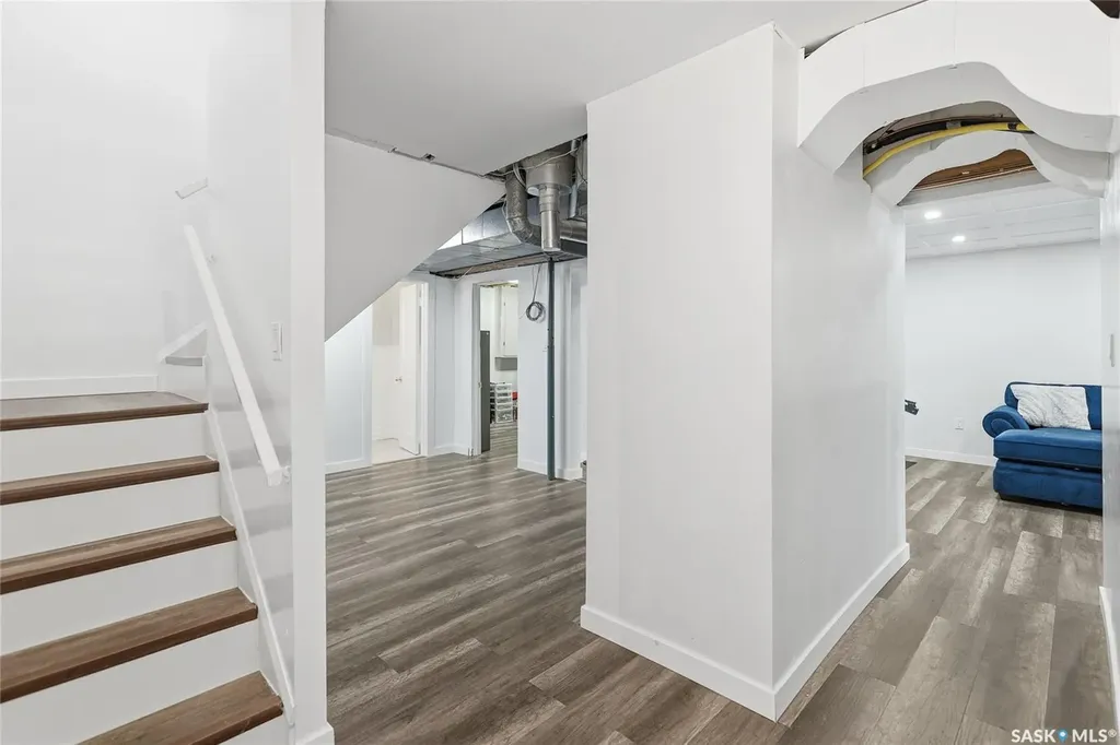 404 Dalgliesh Drive Regina SK S4R 6J1
