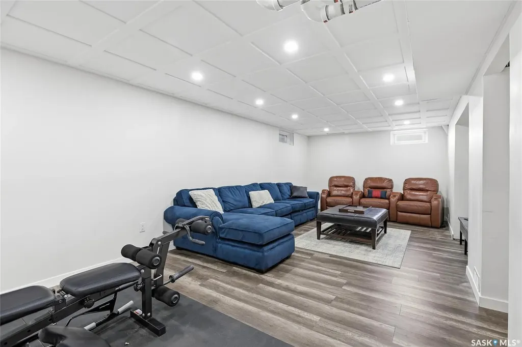 404 Dalgliesh Drive Regina SK S4R 6J1