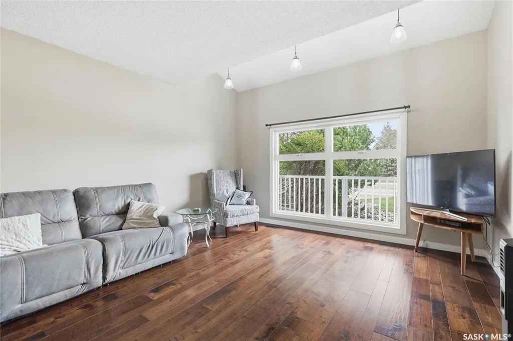 404 Dalgliesh Drive Regina SK S4R 6J1