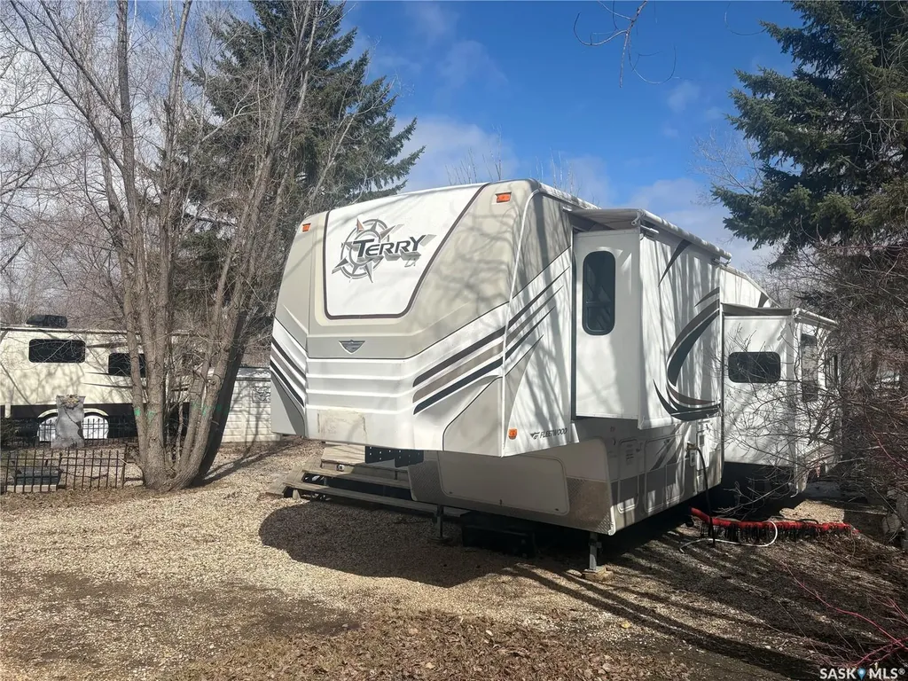 133 & 134 Regional Park Road Wakaw Lake SK S0K 4P0