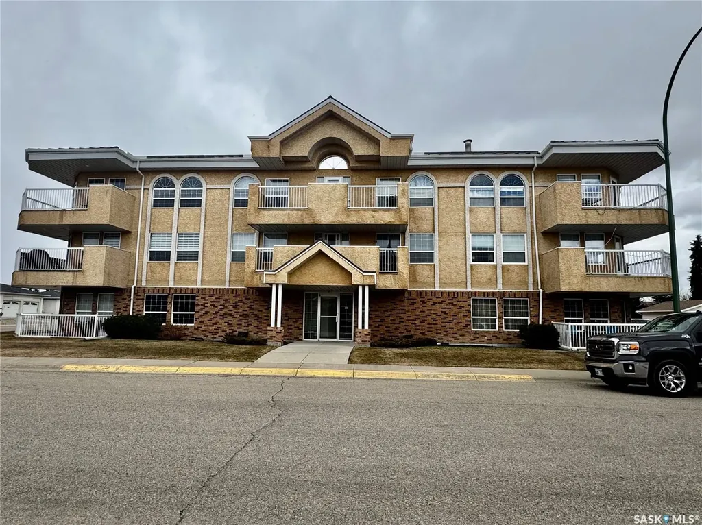 57 Russell Drive Yorkton SK S3N 4B6
