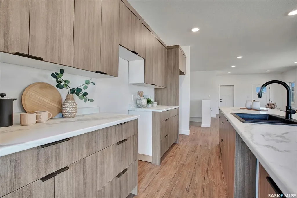 101 Emma Crescent Martensville SK S0K 2T2