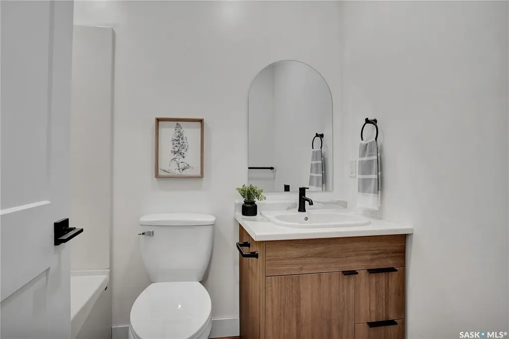 101 Emma Crescent Martensville SK S0K 2T2