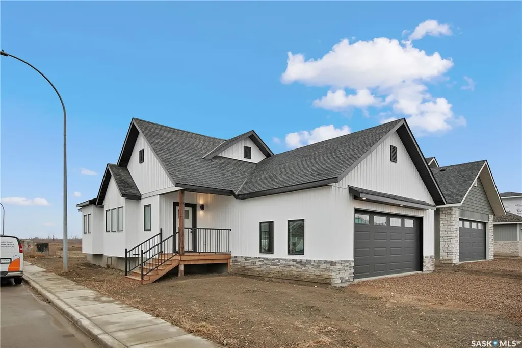 101 Emma Crescent Martensville SK S0K 2T2