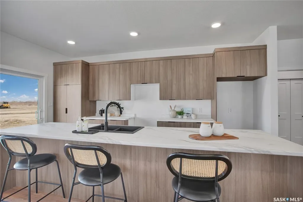 101 Emma Crescent Martensville SK S0K 2T2