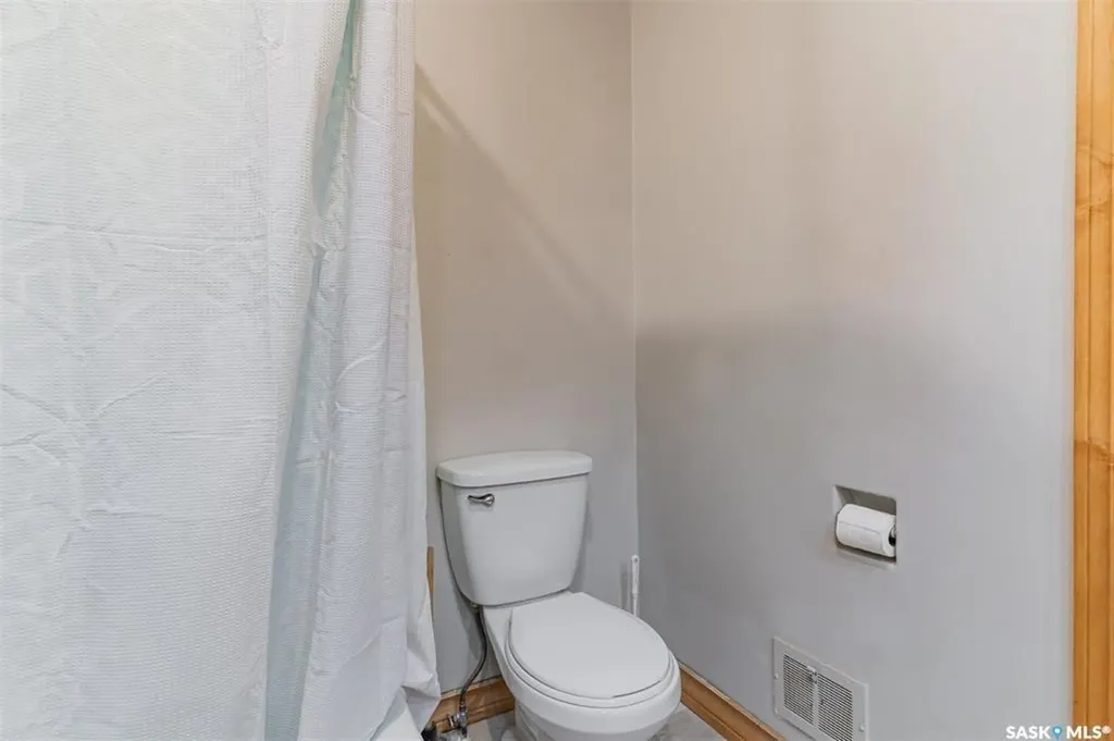 1402 14th Street E Saskatoon SK S7H 0A8