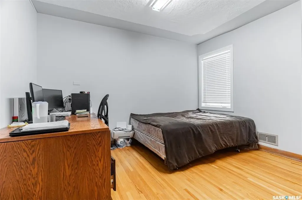 1402 14th Street E Saskatoon SK S7H 0A8