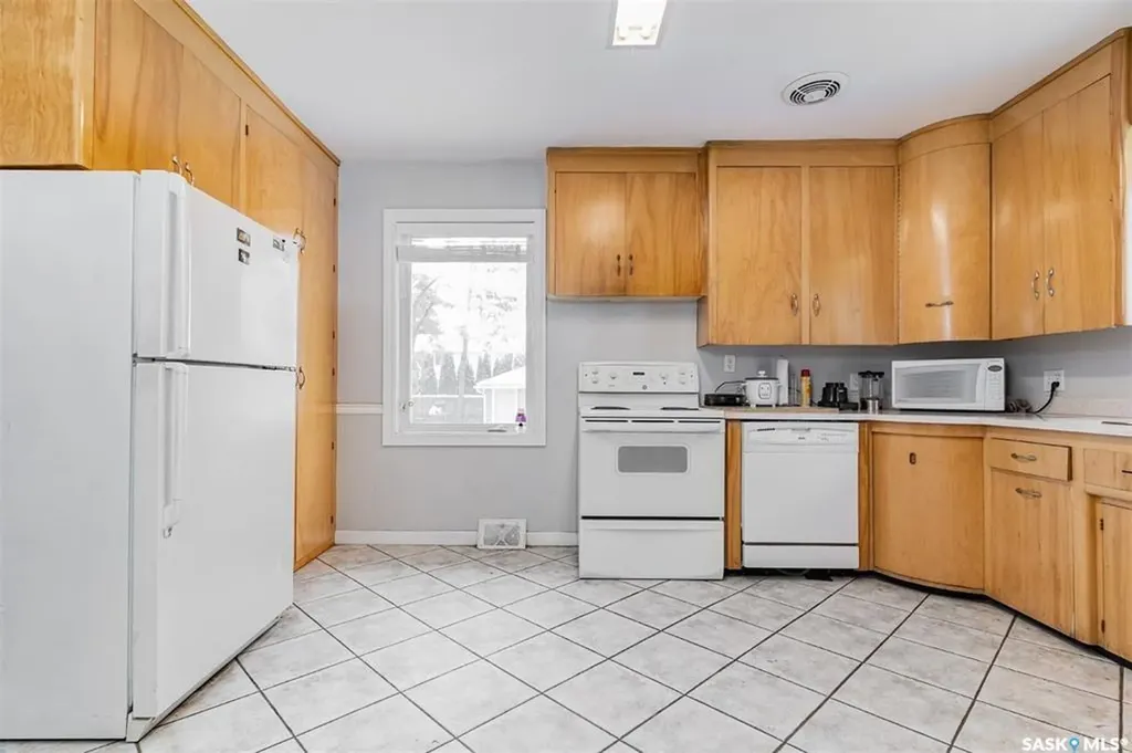 1402 14th Street E Saskatoon SK S7H 0A8