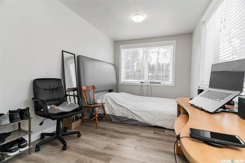 1402 14th Street E Saskatoon SK S7H 0A8