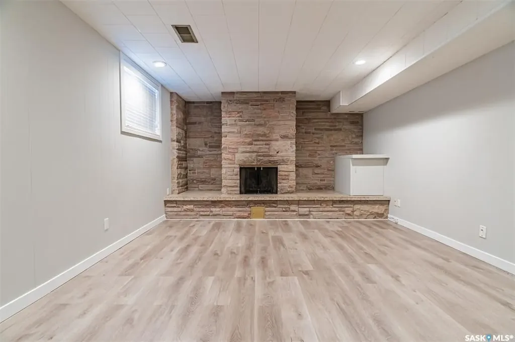 1402 14th Street E Saskatoon SK S7H 0A8