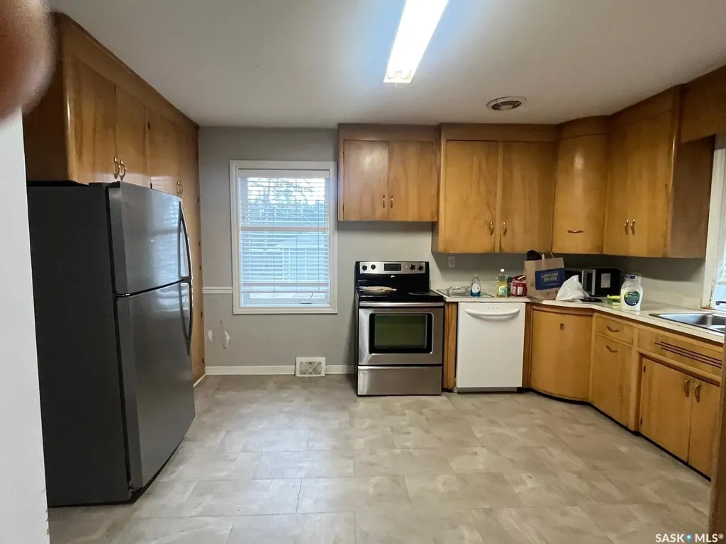1402 14th Street E Saskatoon SK S7H 0A8