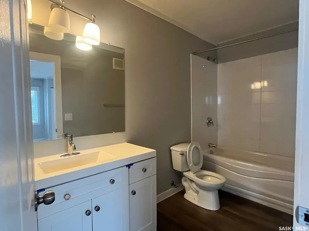 1402 14th Street E Saskatoon SK S7H 0A8